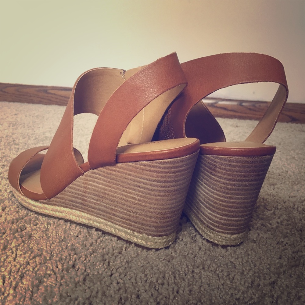 Wedge heels
